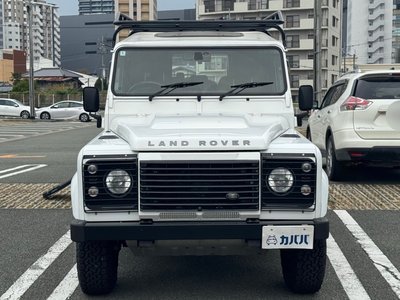 LAND ROVER DEFENDER 110 - 2