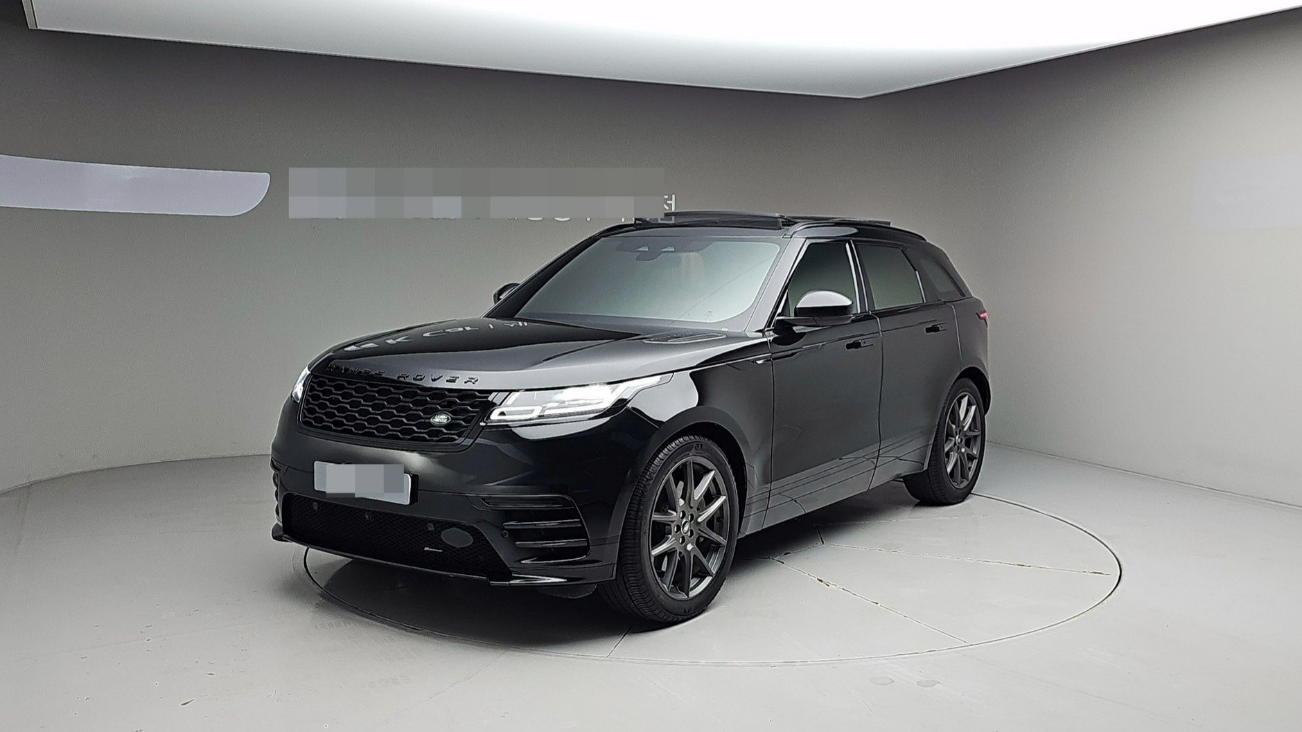 LAND ROVER RANGE ROVER VELAR - View 1
