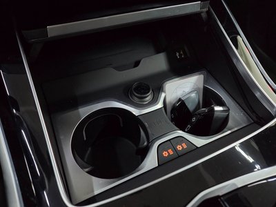 2024 BMW X7 — миниатюра 15