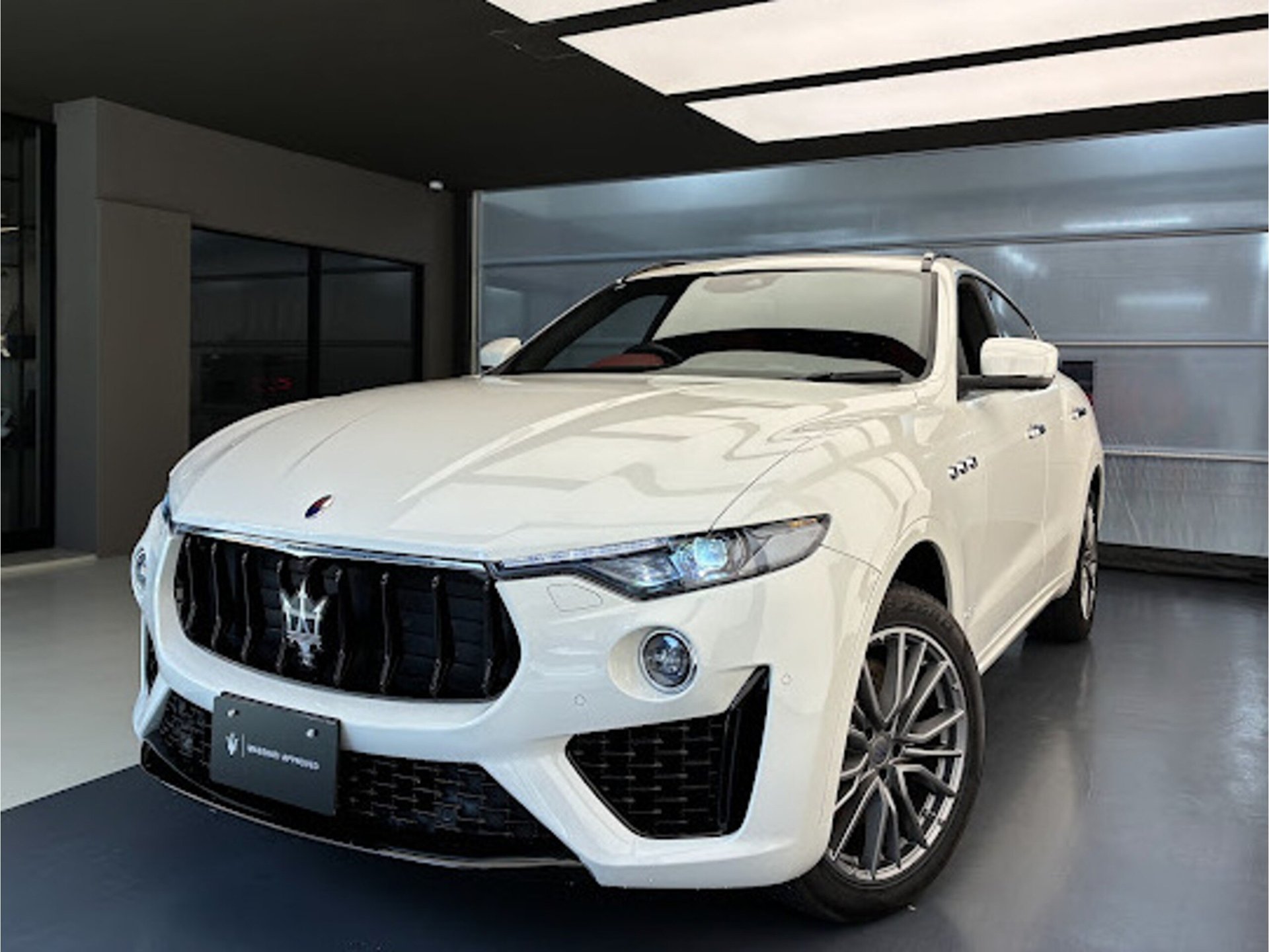 MASERATI LEVANTE - View 1