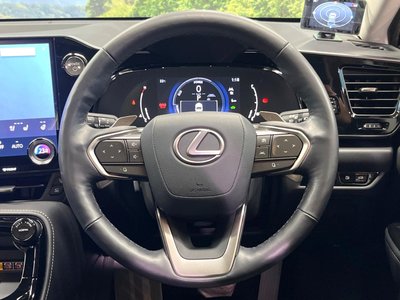 2021 Lexus NX — миниатюра 13