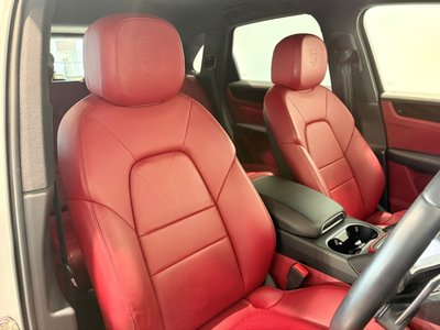 PORSCHE CAYENNE - 9