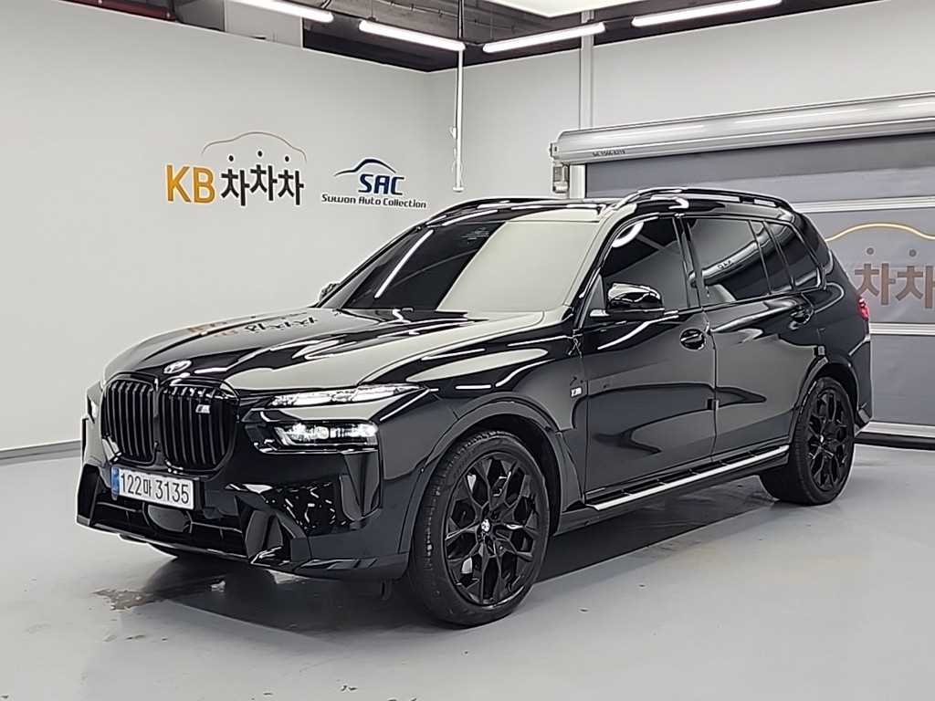 BMW X7 - View 1