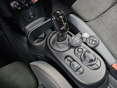 MINI CONVERTIBLE - 9