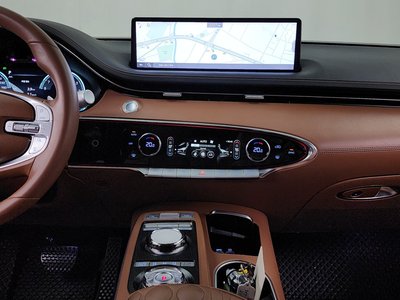 2021 Genesis GV70 — миниатюра 20