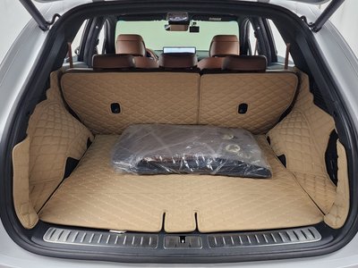 2021 Genesis GV70 — миниатюра 26
