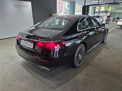 MERCEDES-BENZ E-CLASS - 5