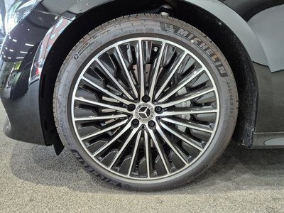 MERCEDES-BENZ E-CLASS - 6