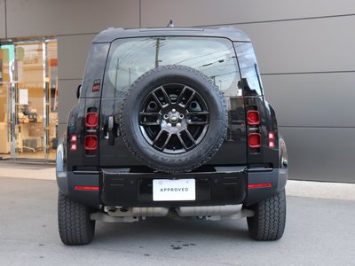 LAND ROVER DEFENDER - 8