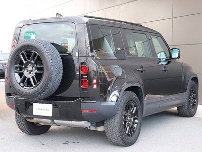 LAND ROVER DEFENDER - 7