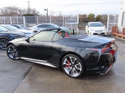 LEXUS LC CONVERTIBLE - 9