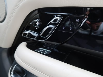 صورة 9 لـ 2018 LAND Rover RANGE ROVER