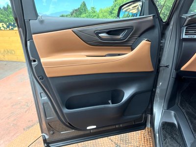 2025 Toyota VELLFIRE thumbnail 24
