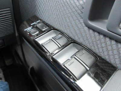 صورة مصغرة 30 لـ 2015 Toyota LAND CRUISER 70