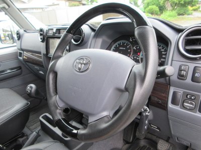 صورة مصغرة 19 لـ 2015 Toyota LAND CRUISER 70