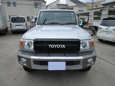 2015 Toyota LAND CRUISER 70 照片 2