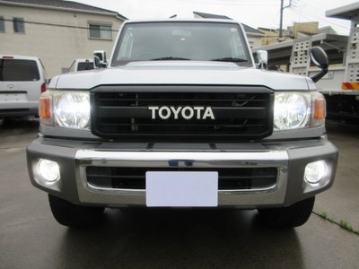 صورة مصغرة 49 لـ 2015 Toyota LAND CRUISER 70