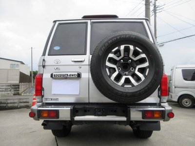 2015 Toyota LAND CRUISER 70 照片 10
