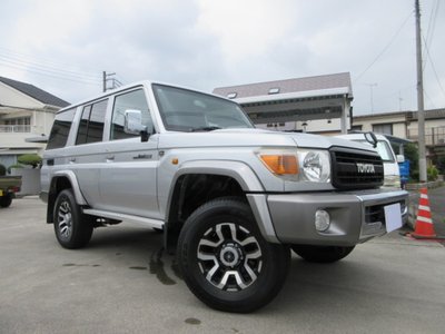 2015 Toyota LAND CRUISER 70 照片 1
