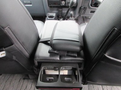 صورة مصغرة 18 لـ 2015 Toyota LAND CRUISER 70