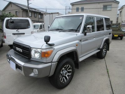 2015 Toyota LAND CRUISER 70 照片 5
