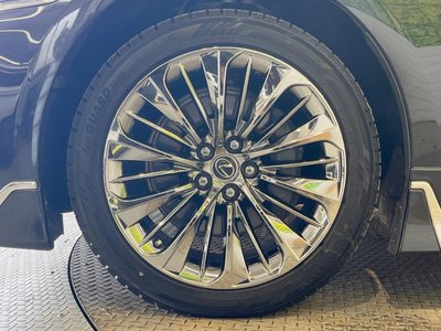 صورة مصغرة 27 لـ 2019 Lexus LS