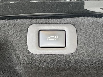 صورة مصغرة 8 لـ 2019 Lexus LS
