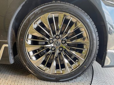 صورة مصغرة 24 لـ 2019 Lexus LS