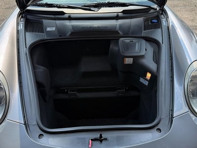 2004 Porsche 911 thumbnail 21