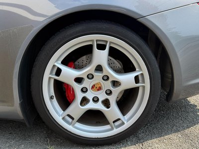 2004 Porsche 911 thumbnail 19