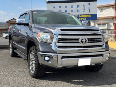 TOYOTA TUNDRA - 2