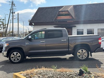 TOYOTA TUNDRA - 10