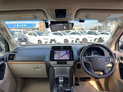 TOYOTA LAND CRUISER PRADO - 9