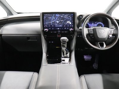 2025 TOYOTA ALPHARD photo 4