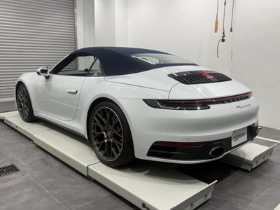 PORSCHE 911 - 8