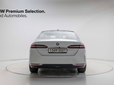 BMW 5 SERIES - 3