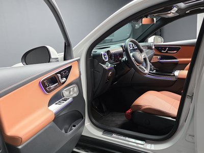 MERCEDES-BENZ GLC - 10