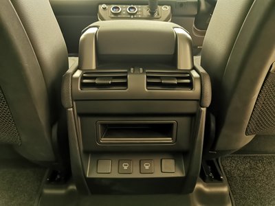 2024 LAND Rover DEFENDER — миниатюра 12