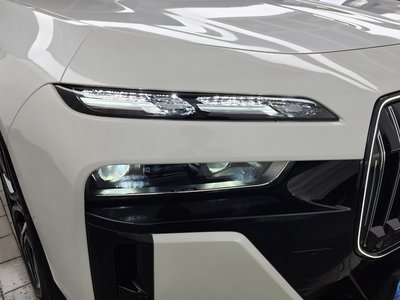 2023 BMW 7 SERIES photo 9