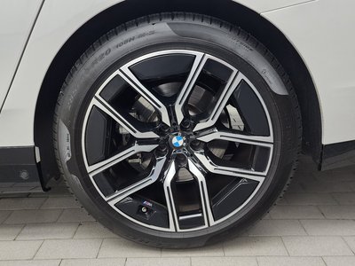 2023 BMW 7 SERIES photo 8