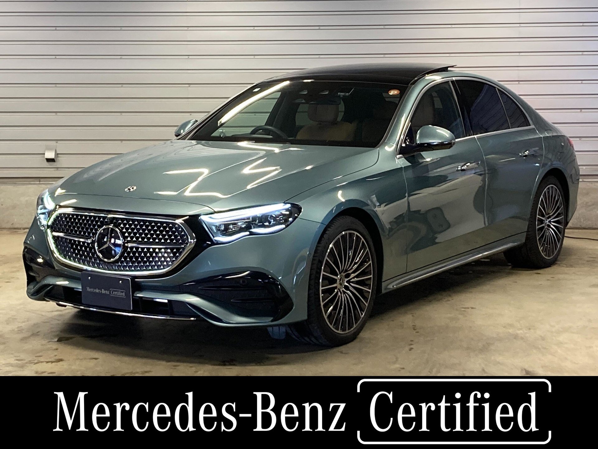 MERCEDES-BENZ E-CLASS - View 1