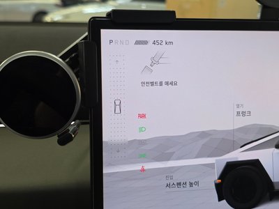 صورة مصغرة 12 لـ 2025 Tesla CYBERTRUCK