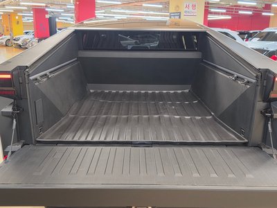 صورة مصغرة 19 لـ 2025 Tesla CYBERTRUCK
