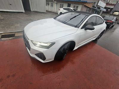 AUDI RS7 - 1