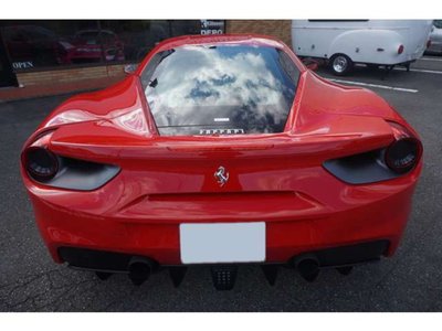 صورة 10 لـ 2018 Ferrari 488 GTB