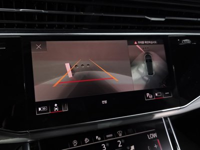 2021 AUDI Q8 thumbnail 21