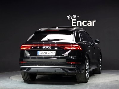 2021 AUDI Q8 照片 4