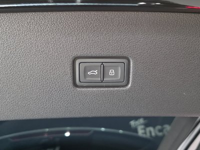 2021 AUDI Q8 thumbnail 22