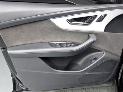 2021 AUDI Q8 thumbnail 14