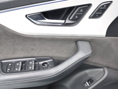 2021 AUDI Q8 thumbnail 26